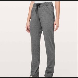 LuluLemon On The Fly pants